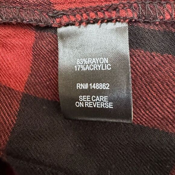 NWOT Torrid (3X) Red & Black Plaid Button-Down Flannel Shirt with Lattice Should - Picture 5 of 7